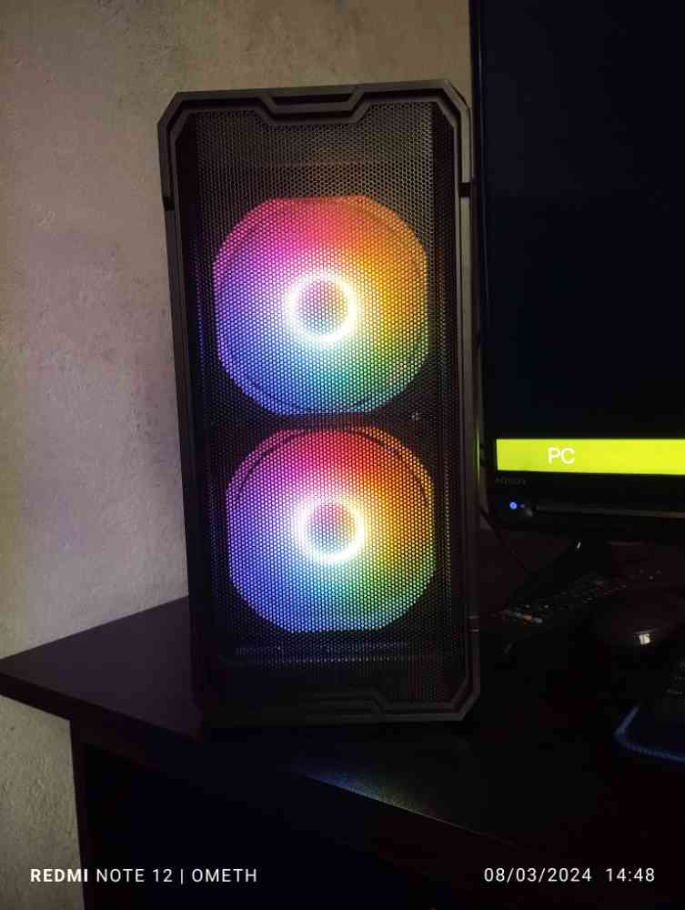 Desktop computer
