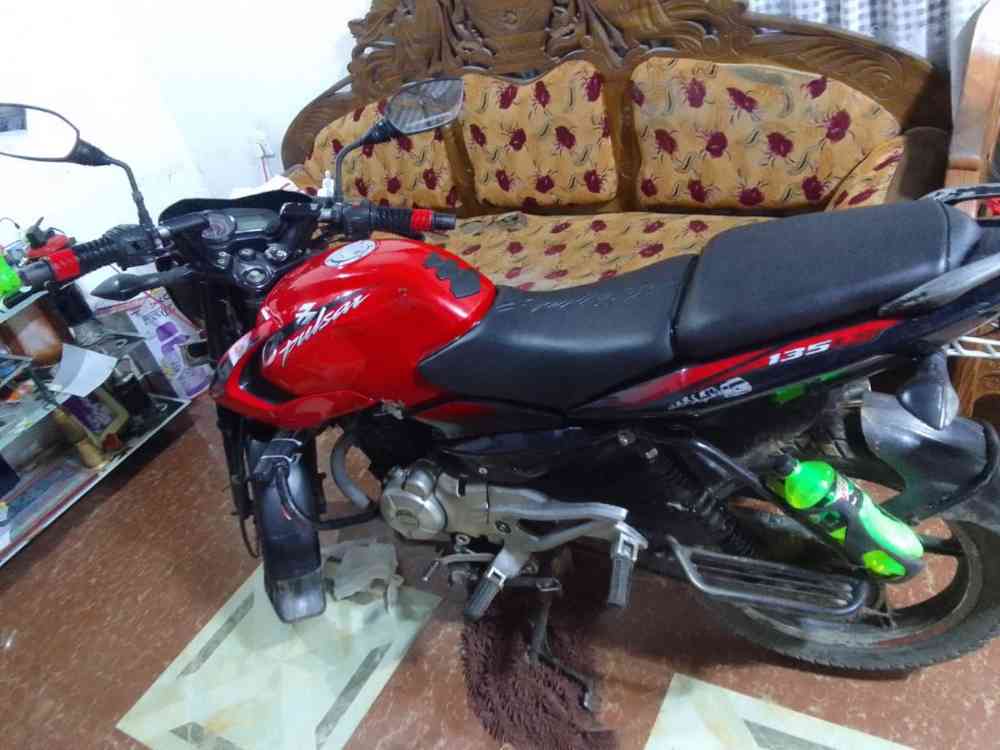 Pulsar 135