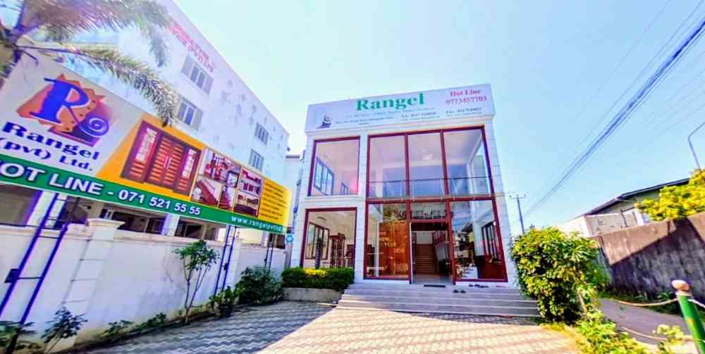 Valuable commercial property for sale in malabe