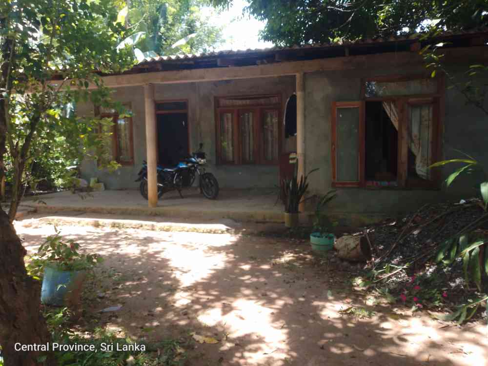 House for sale near to pilimathalawa town