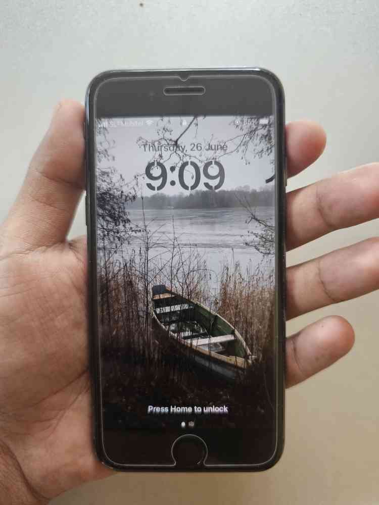 iPhone 8 64gb