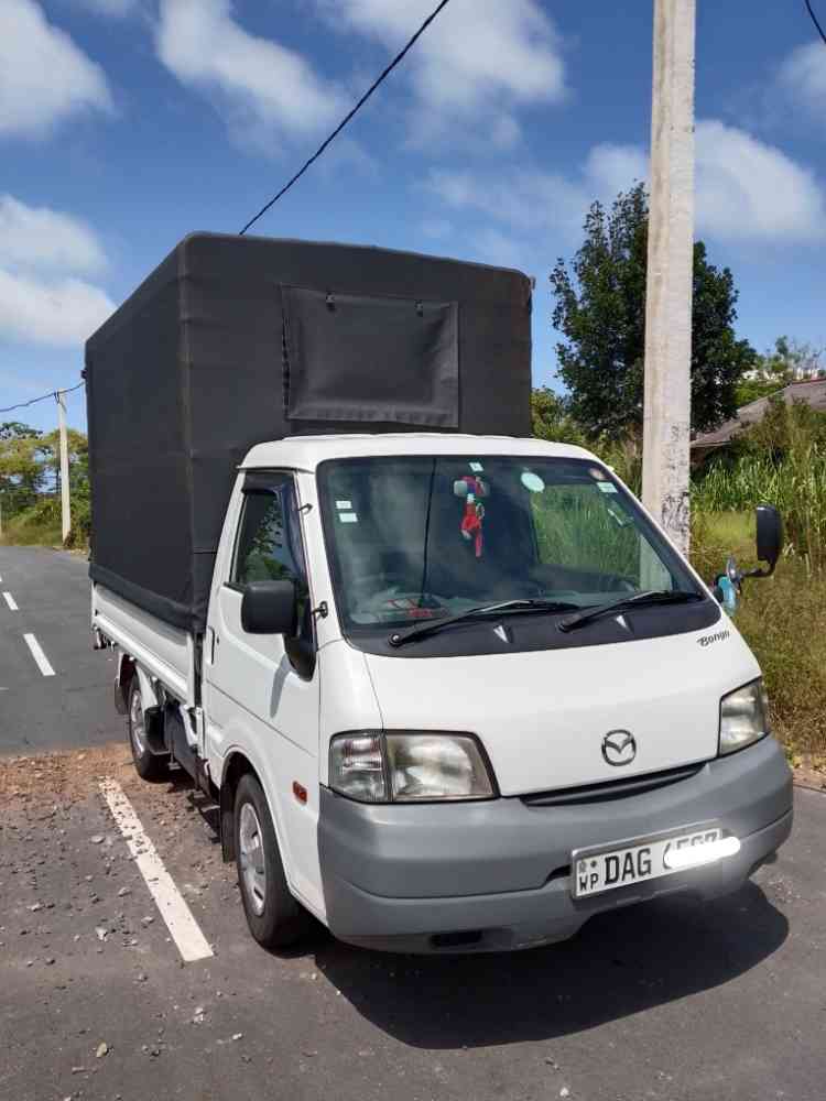 Mazda bongo lion face