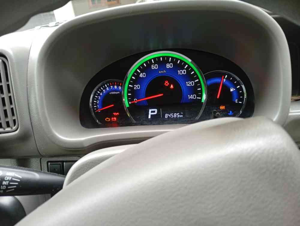 Nissan clippers