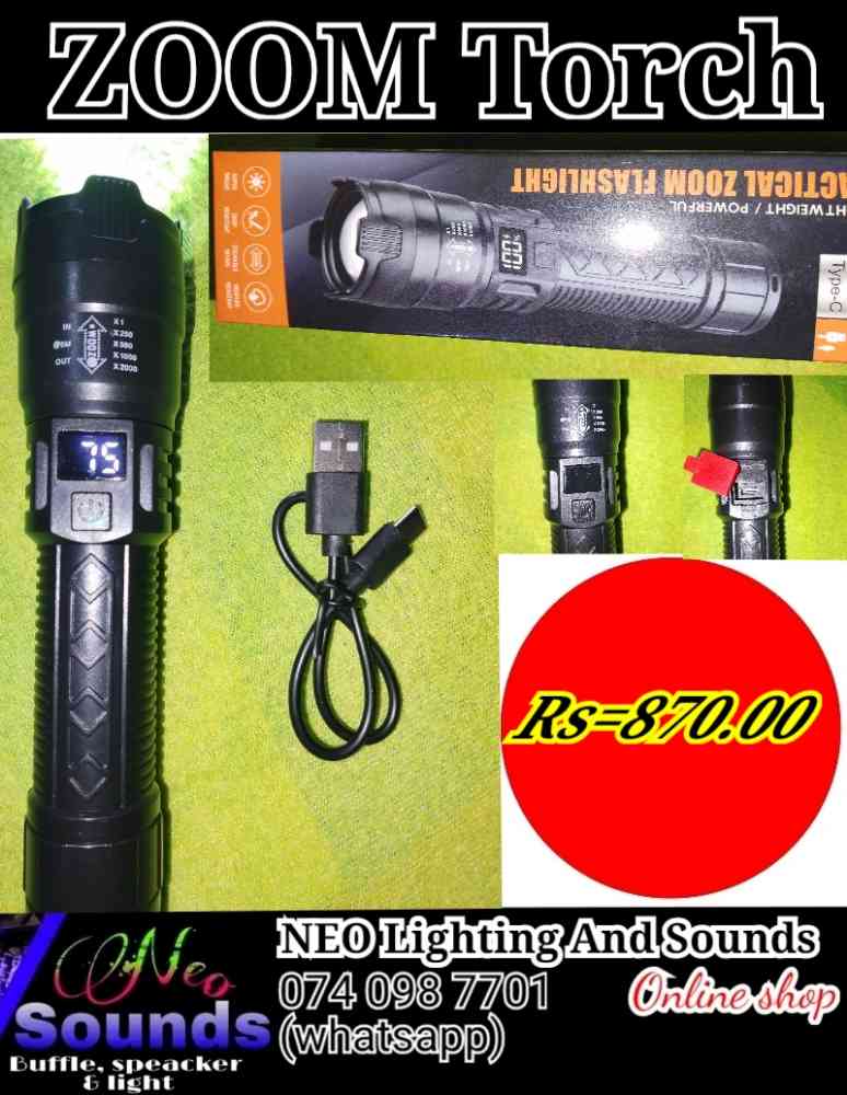 Zoom torch light