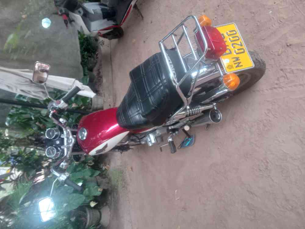 Honda CM custom