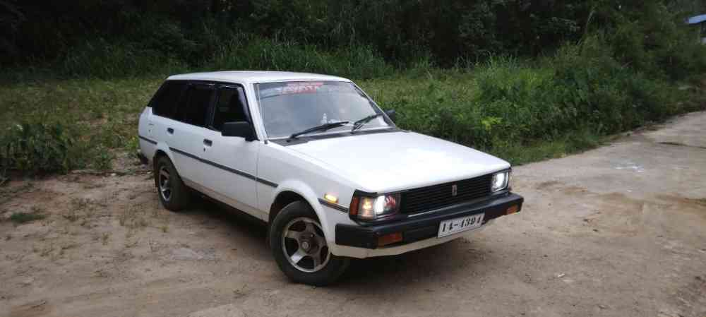Toyota corolla DX wagon KE 72