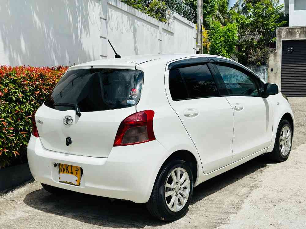 Toyota vitz 2007/2010