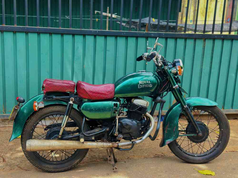 Honda CD 125 twin