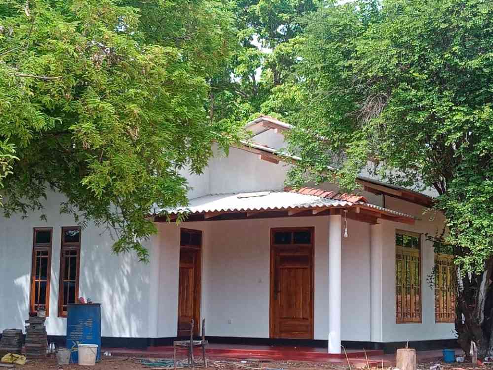 Land for sale with house