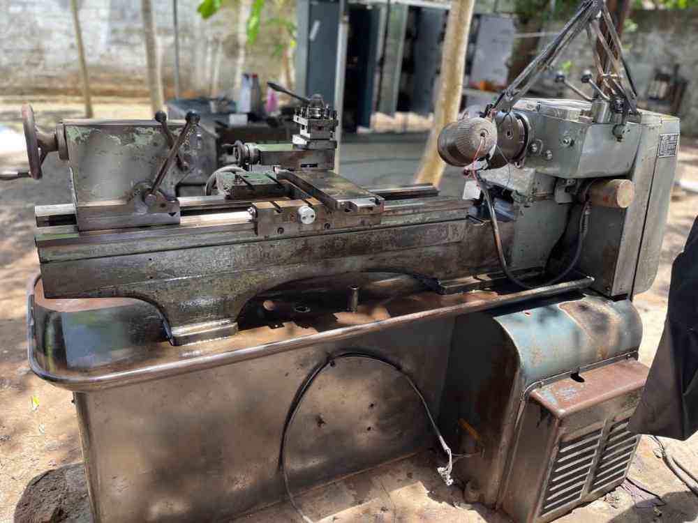 England lathe machine