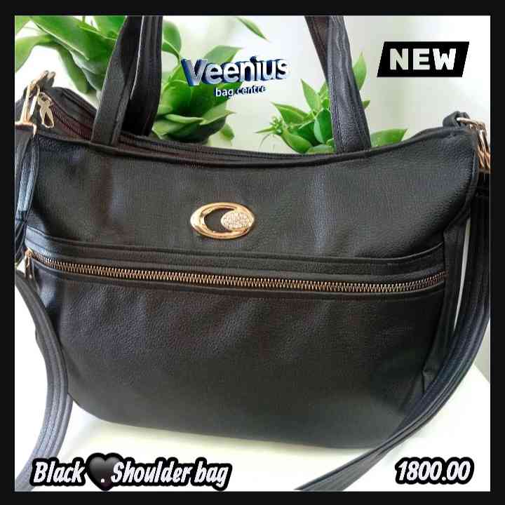 Black shoulder bag