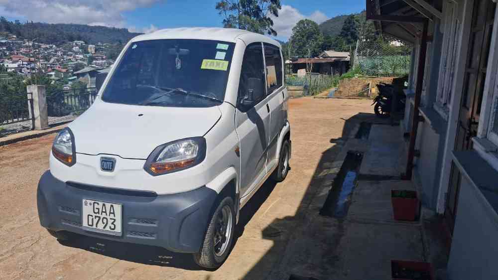 Bajaj qute