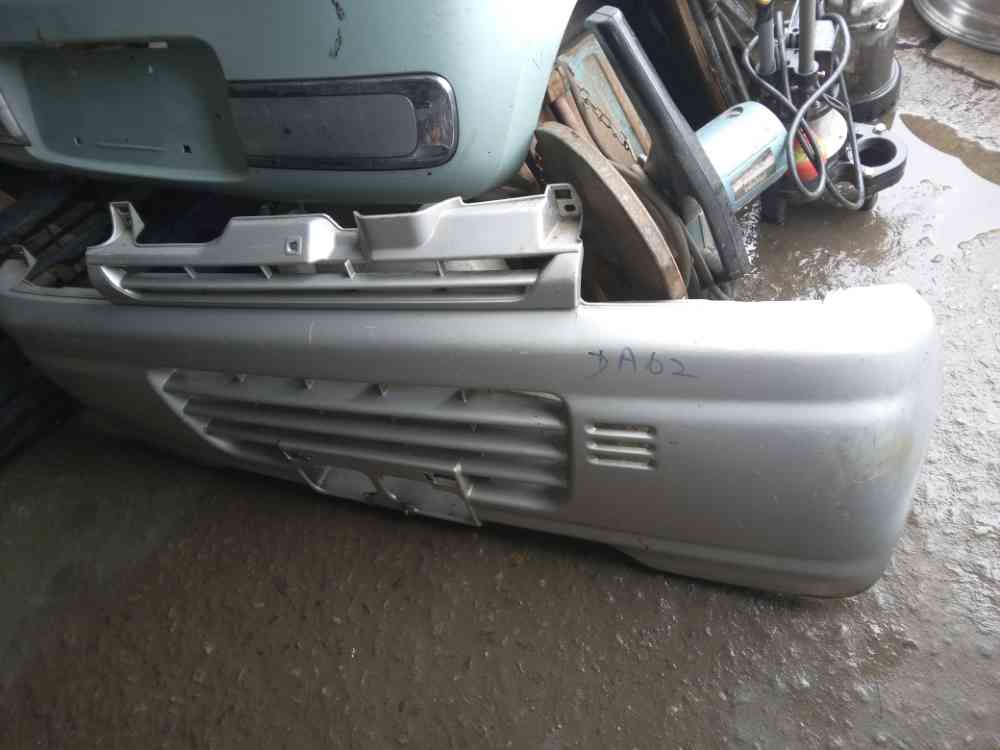 Suzuki every DA 62 front buffer