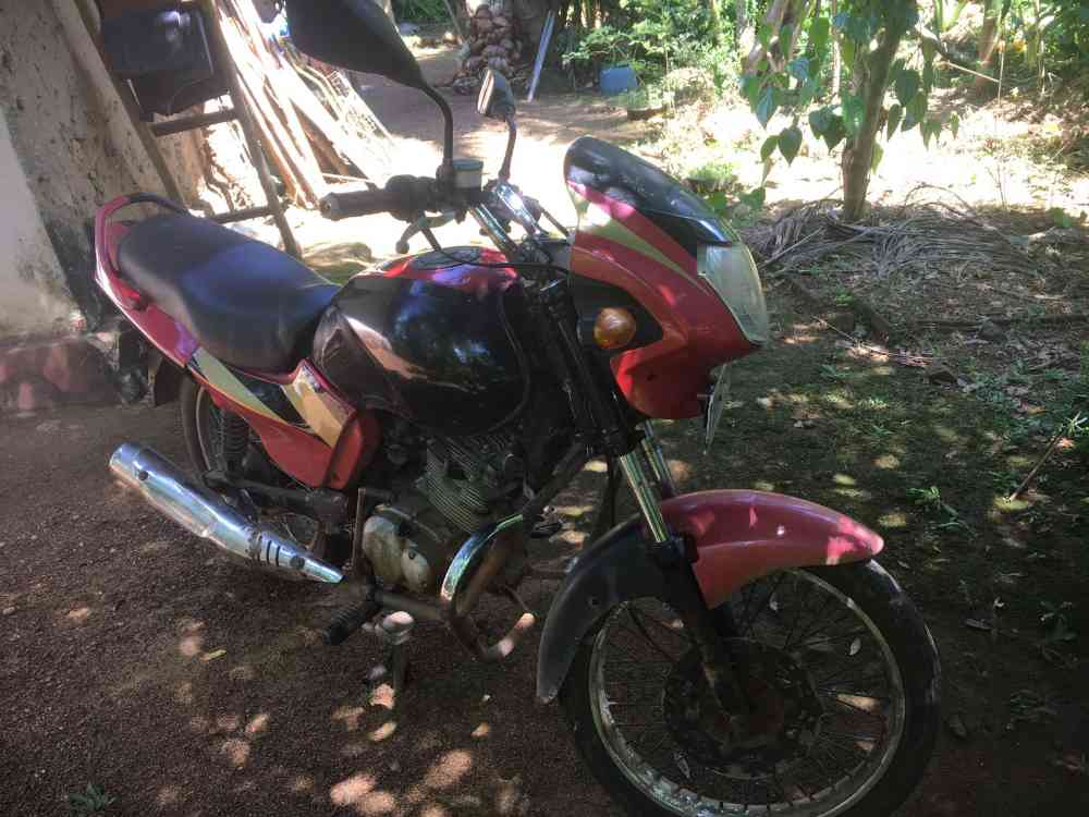 TVS Victor