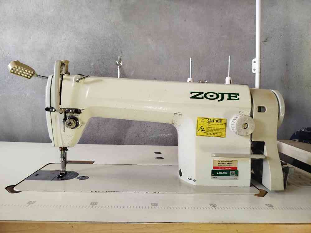 Zoje sewing machine