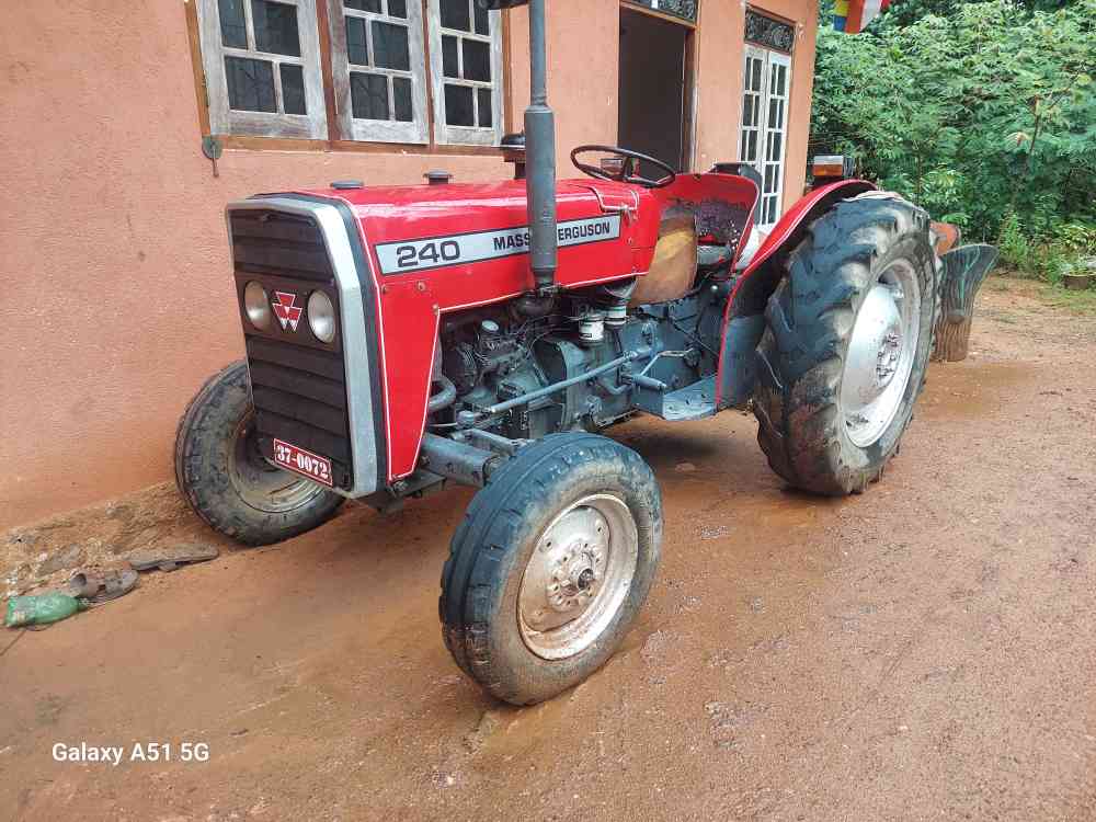 Mf 240 tractor