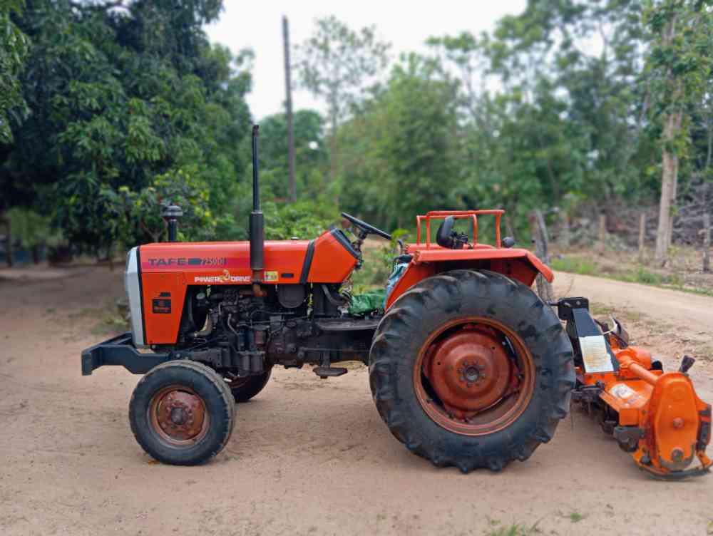 Tafe power drive 7250 DI