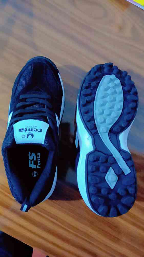 Fenta hockey shoes