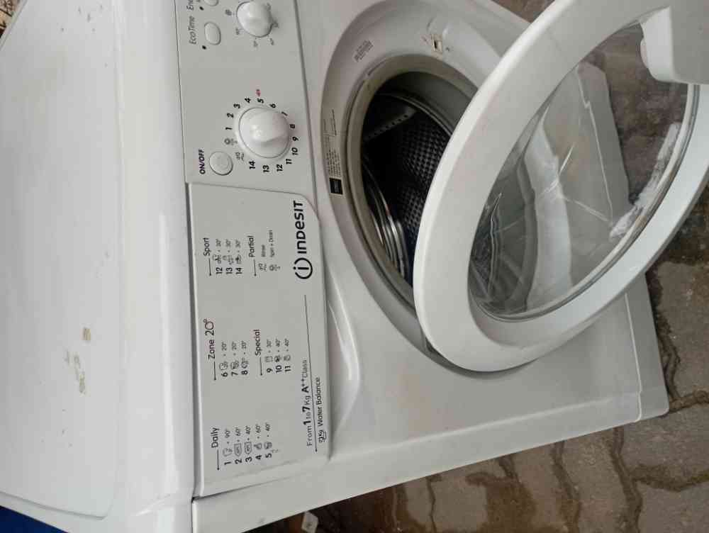 Front loading washing machine