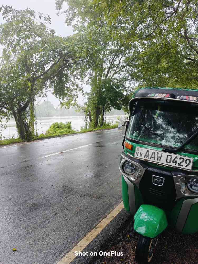 Bajaj three-wheeler 2015