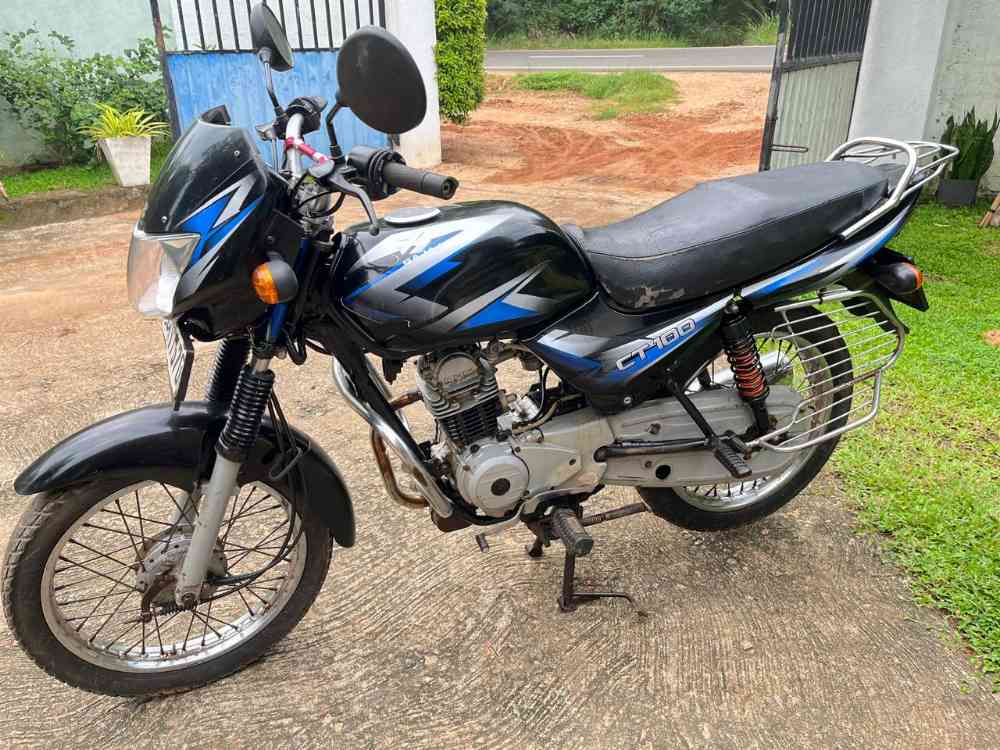 Bajaj CT100 2016