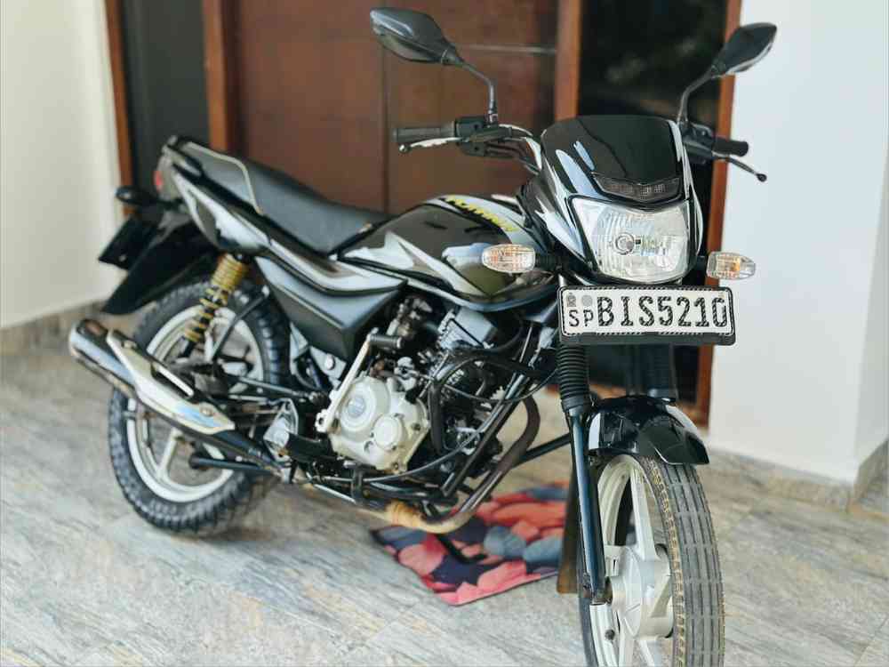 Bajaj platina 100es 2020