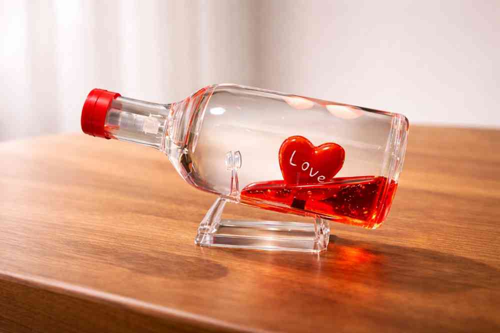 Valentine's day bottle art