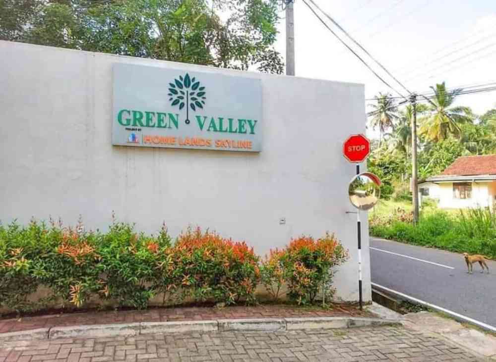 03 Bedroom apartment for sale near panagoda