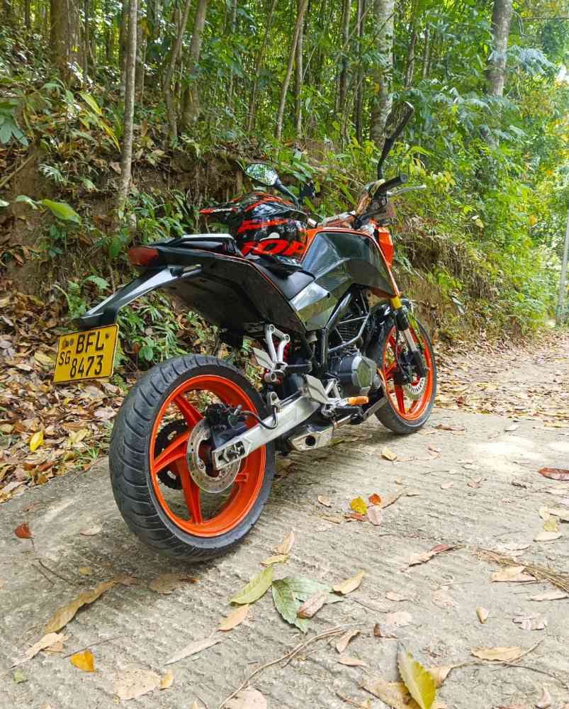 KTM Duke 200