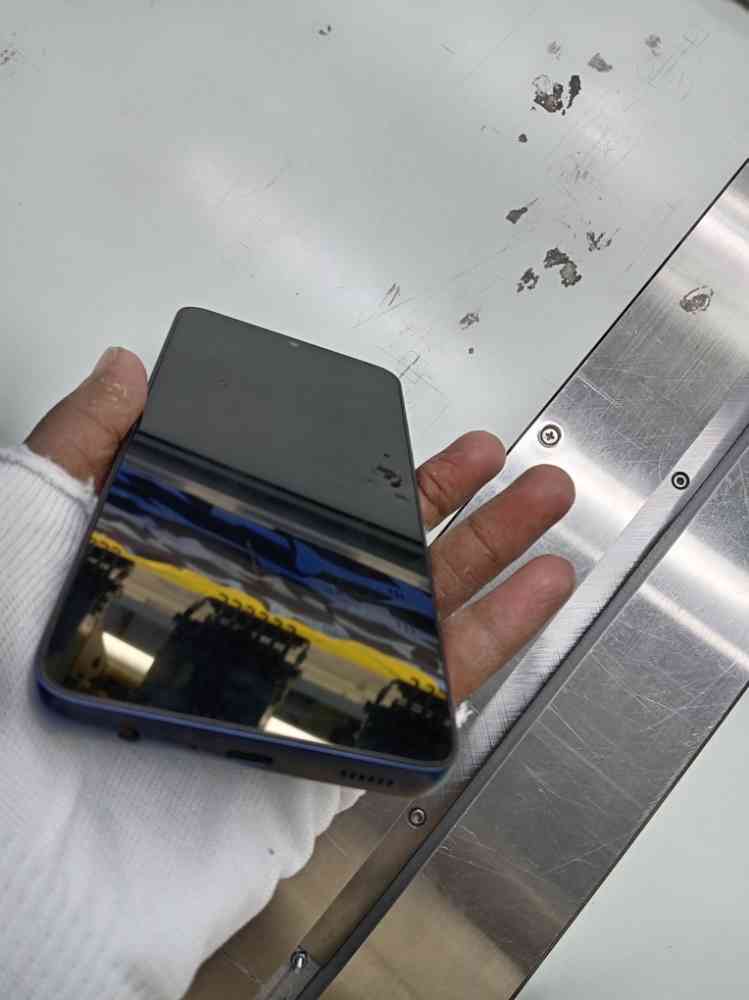 Samsung F05