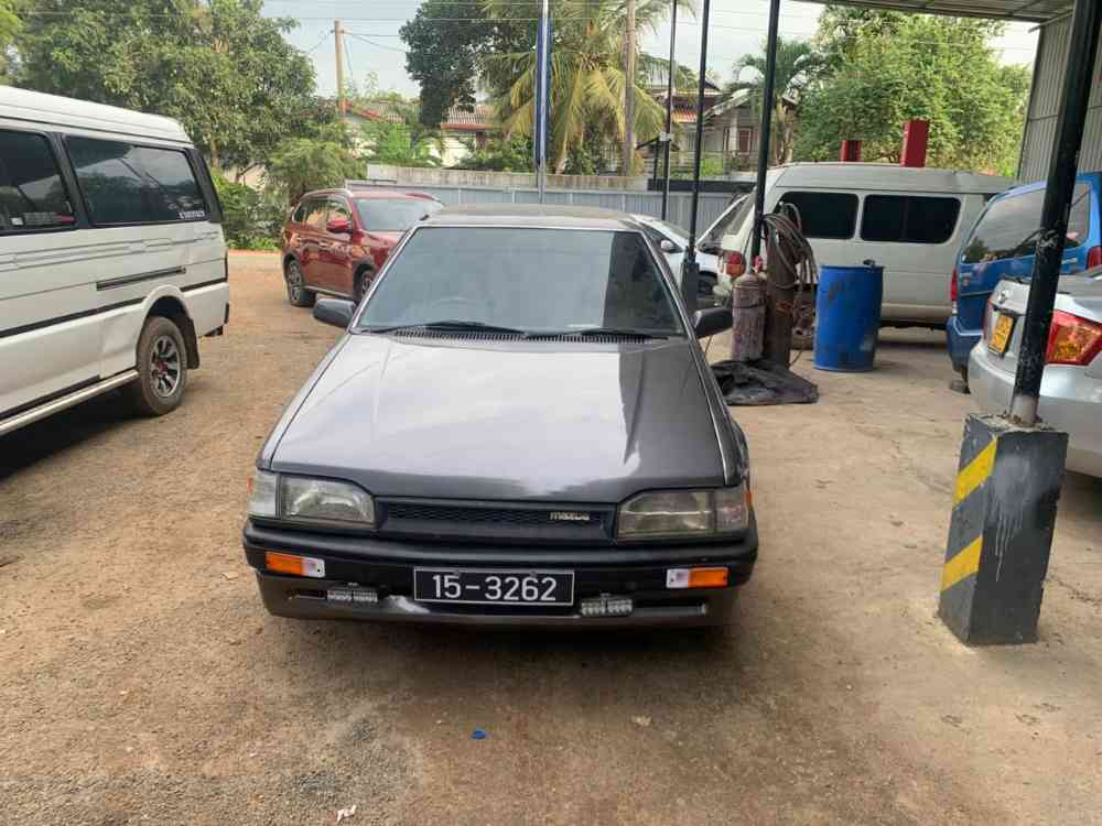 Mazda 323 BF
