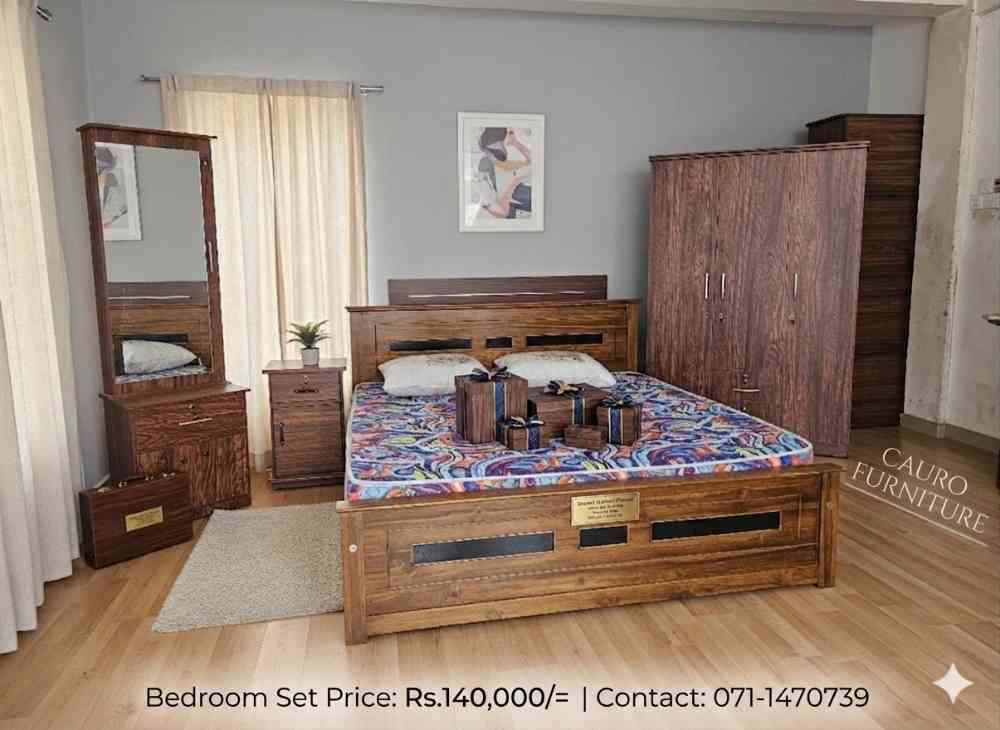 New 10 item bedroom furniture set