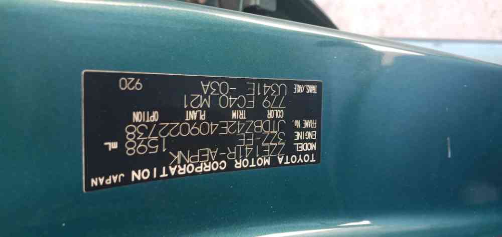 Toyota corolla model ZZE141 R for sale