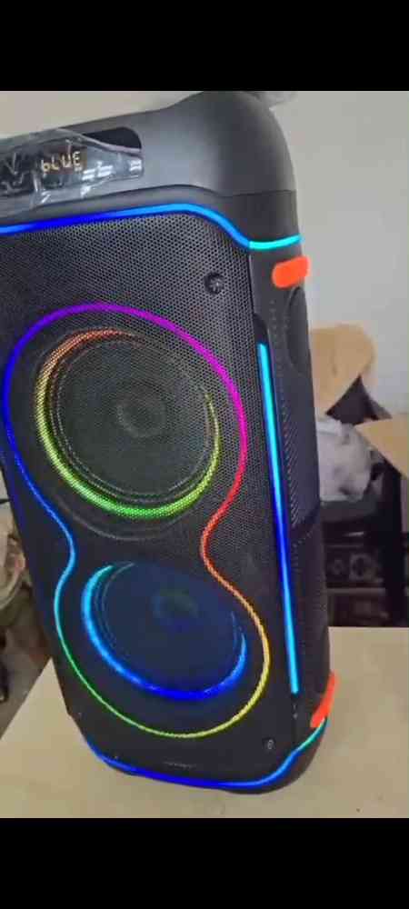 Sony xv800 party box