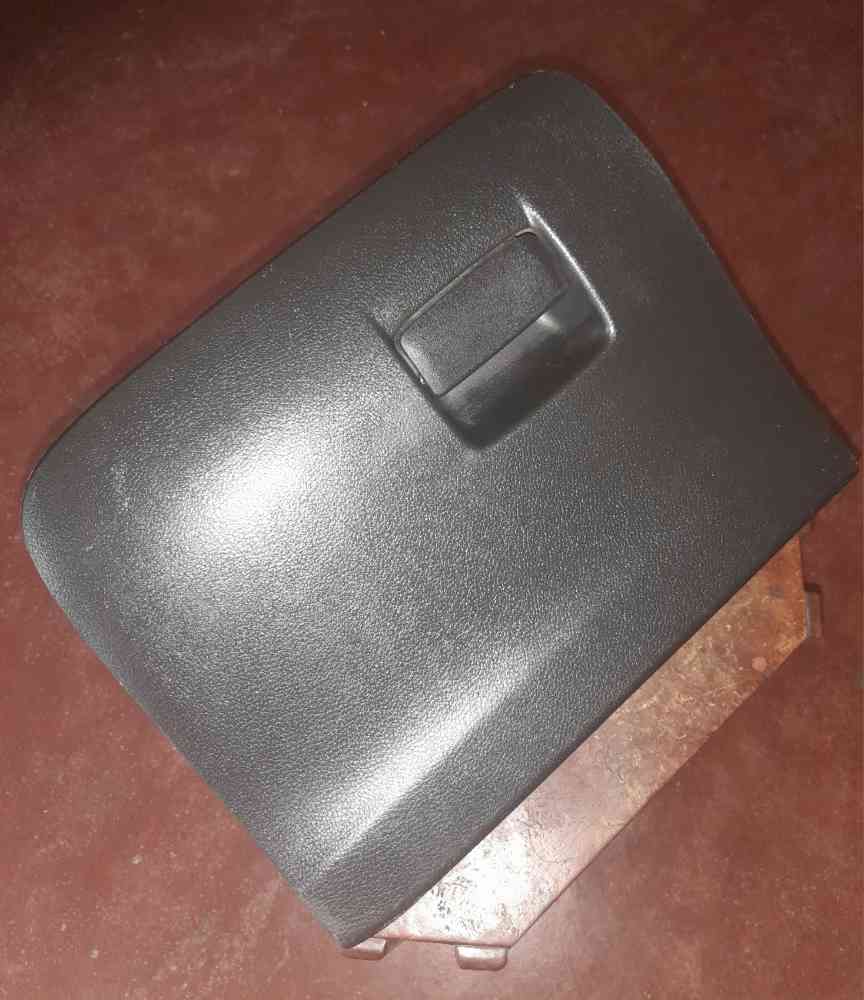 Spacia custom glove box