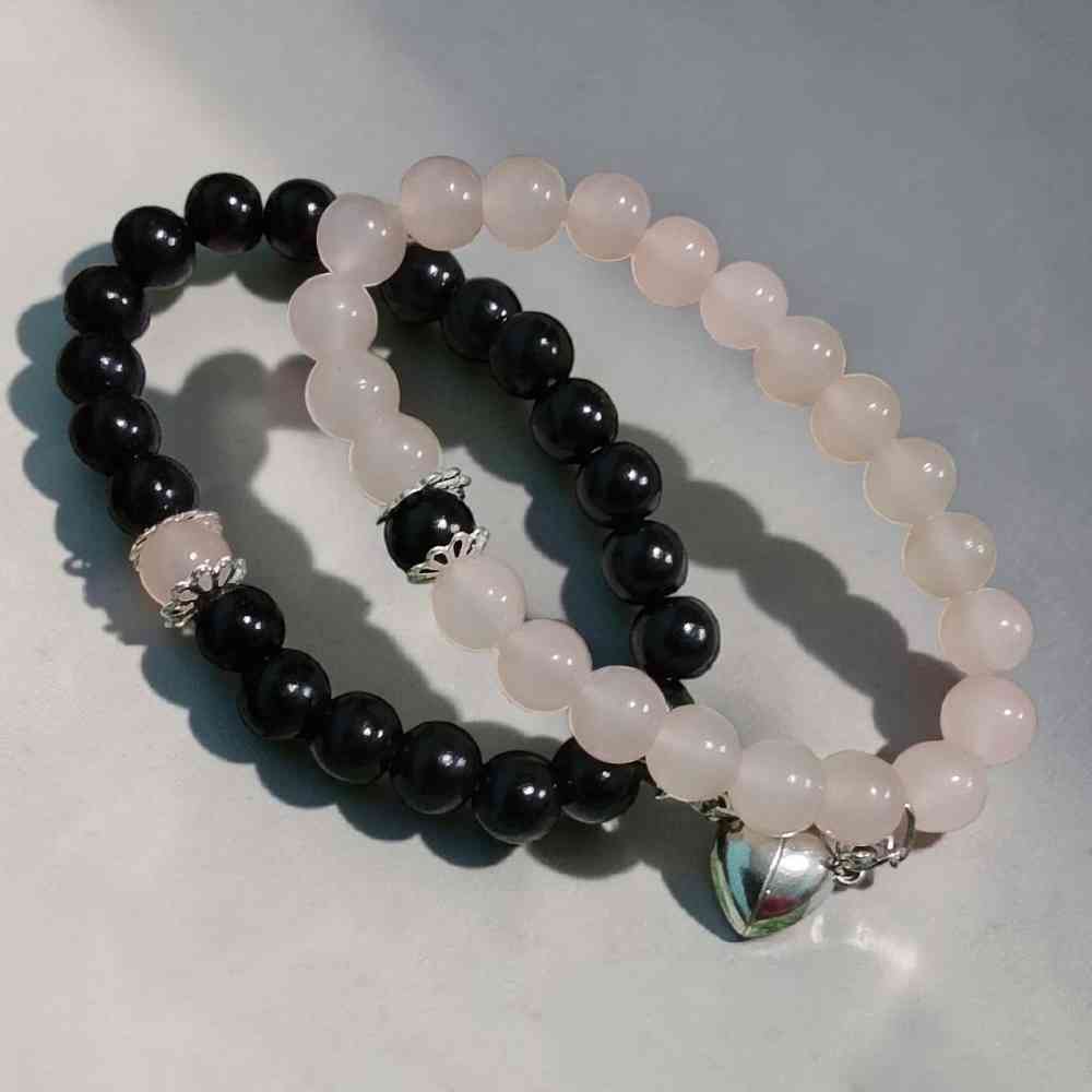 Couple bracelet with magnet