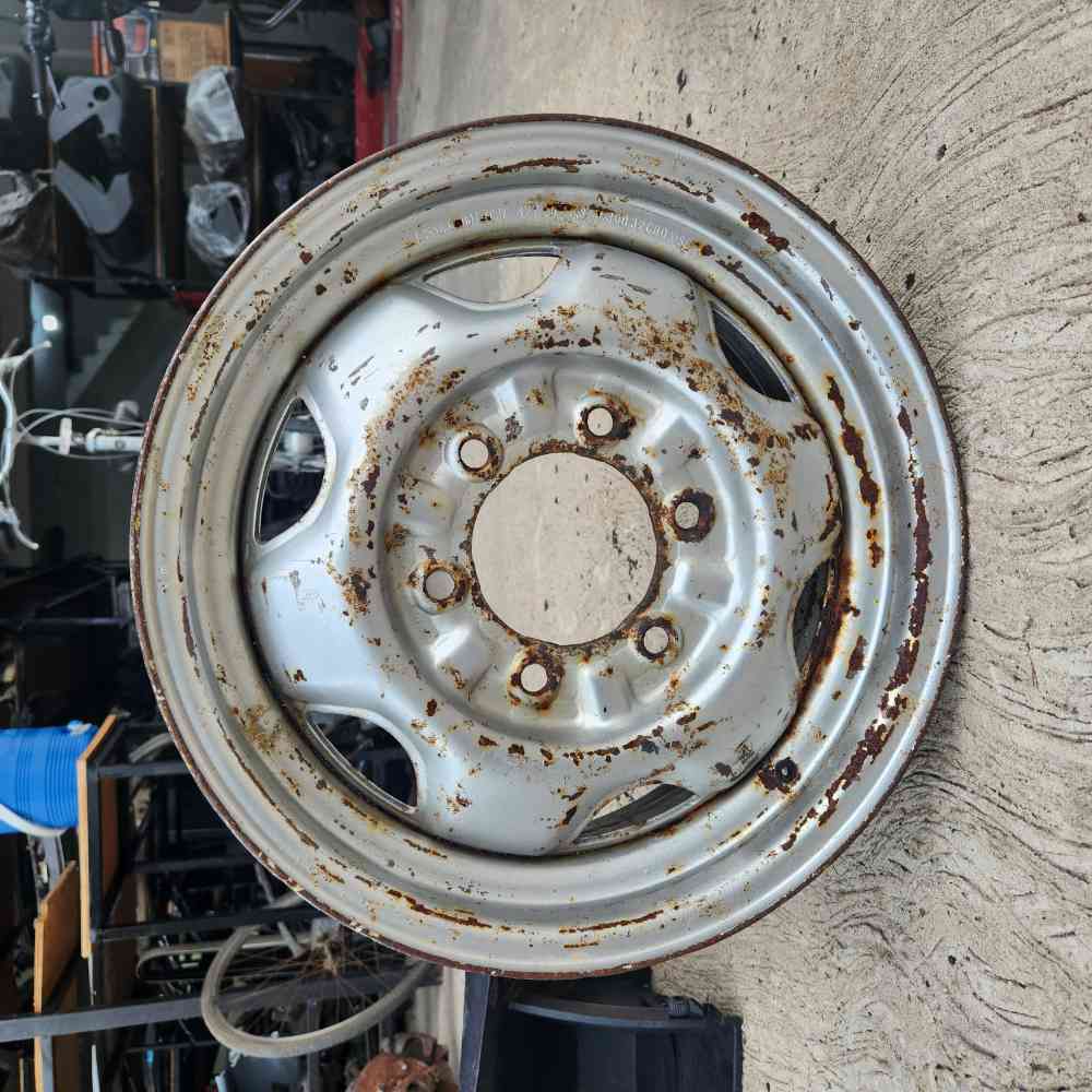 Nissan caravan allywheel 15x6JJ TOPY 6 stud