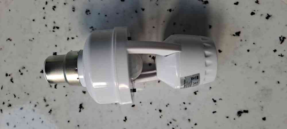 Pir sensor lamp holder