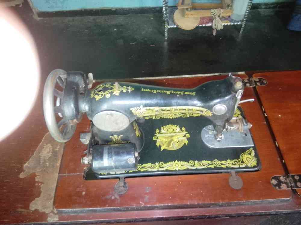 Singer swing machine for sale