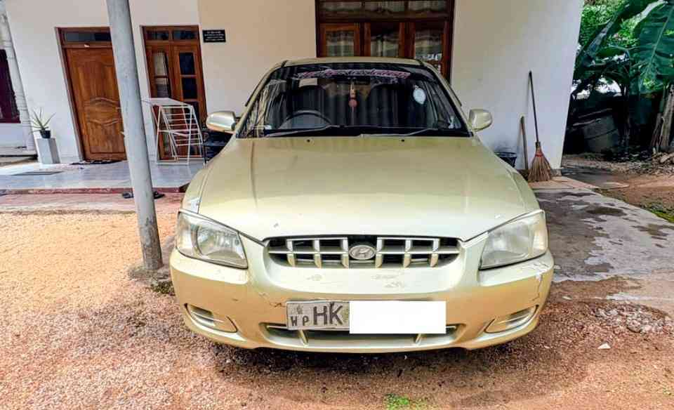 Hyundai accent 2000