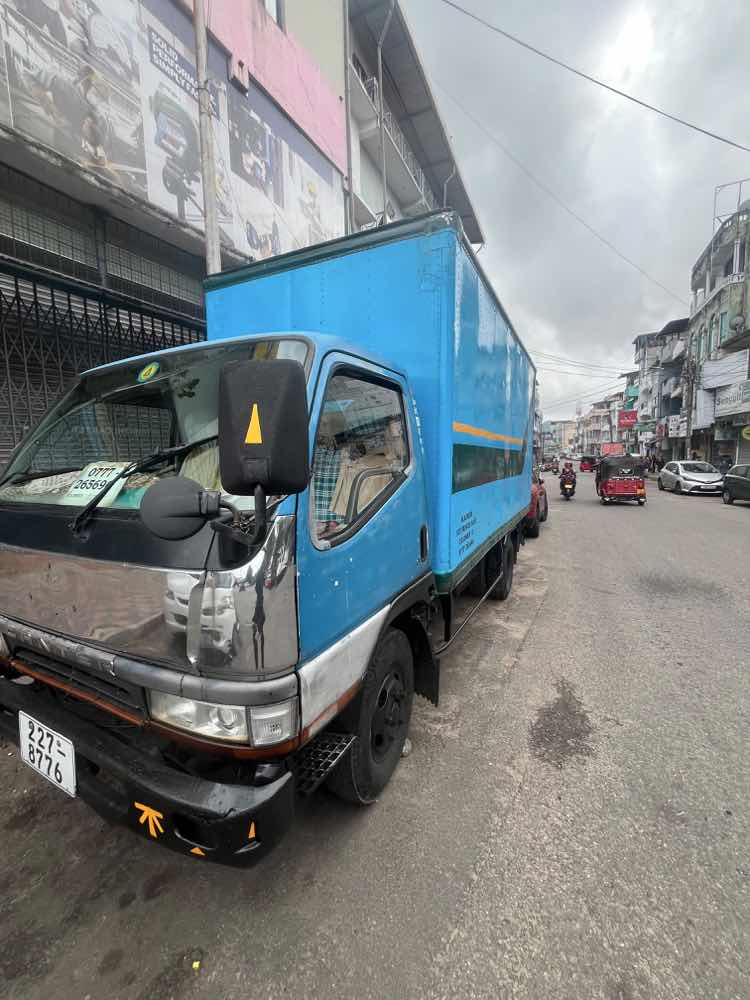 Mitsubishi canter 14.5 feet