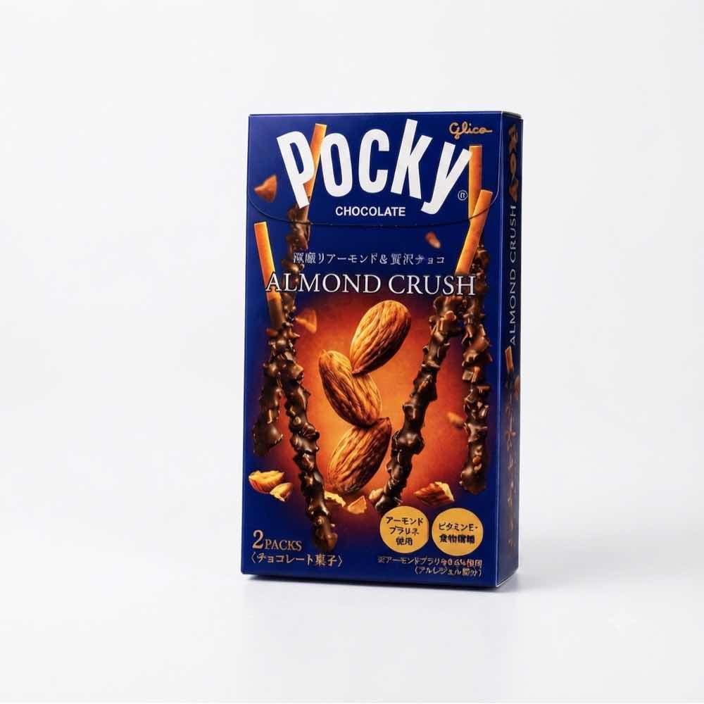 Pocky almond crush chocolate sticks