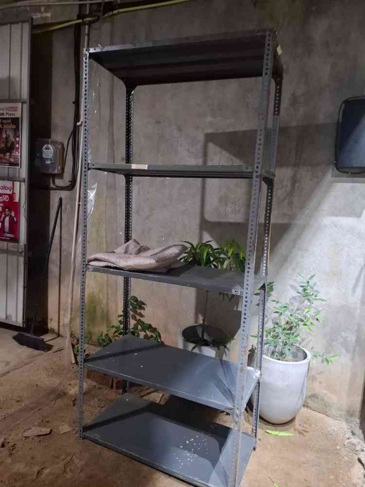 Shop item stock rack