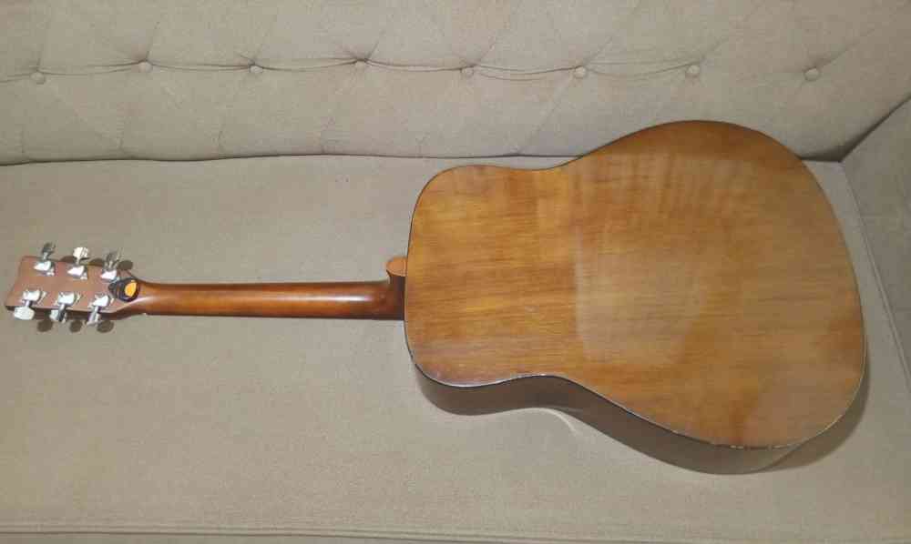 Yamaha f310 guitar