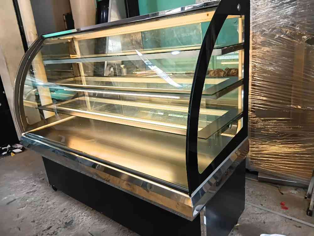 Bakery showcase