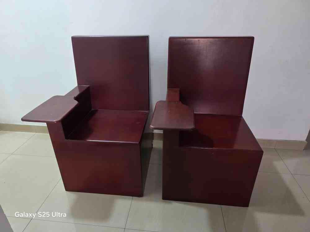 16 Wooden lecture chairs